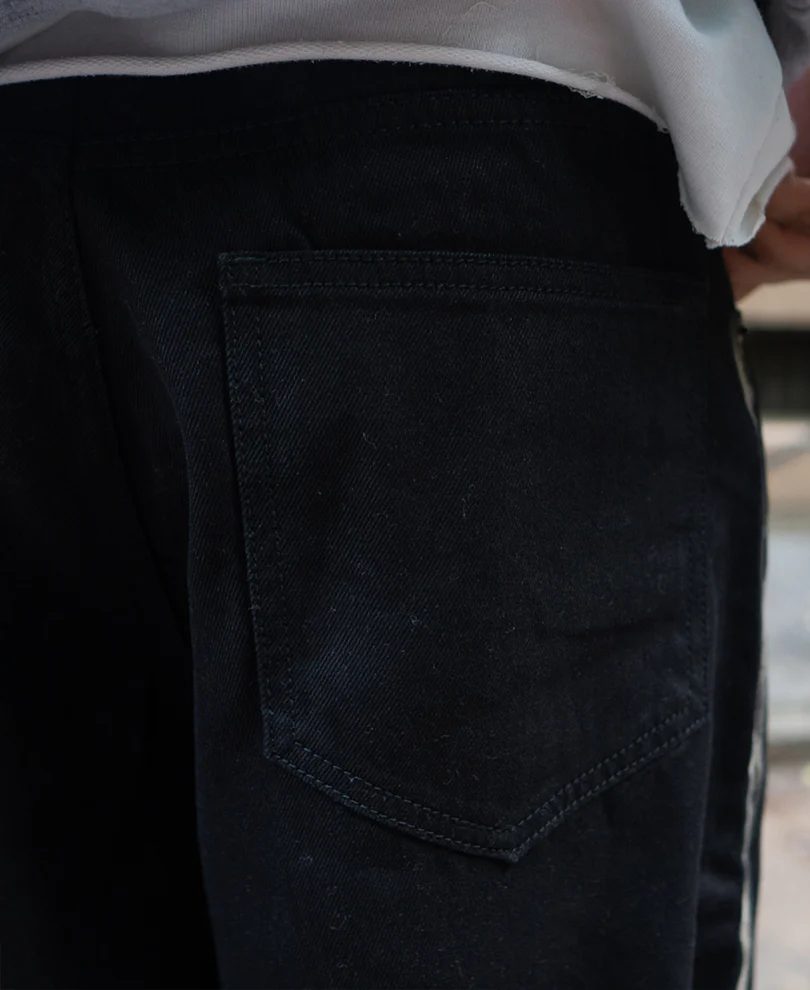 Black Contrast Detail Baggy Jeans 100% Cotton - Image 4