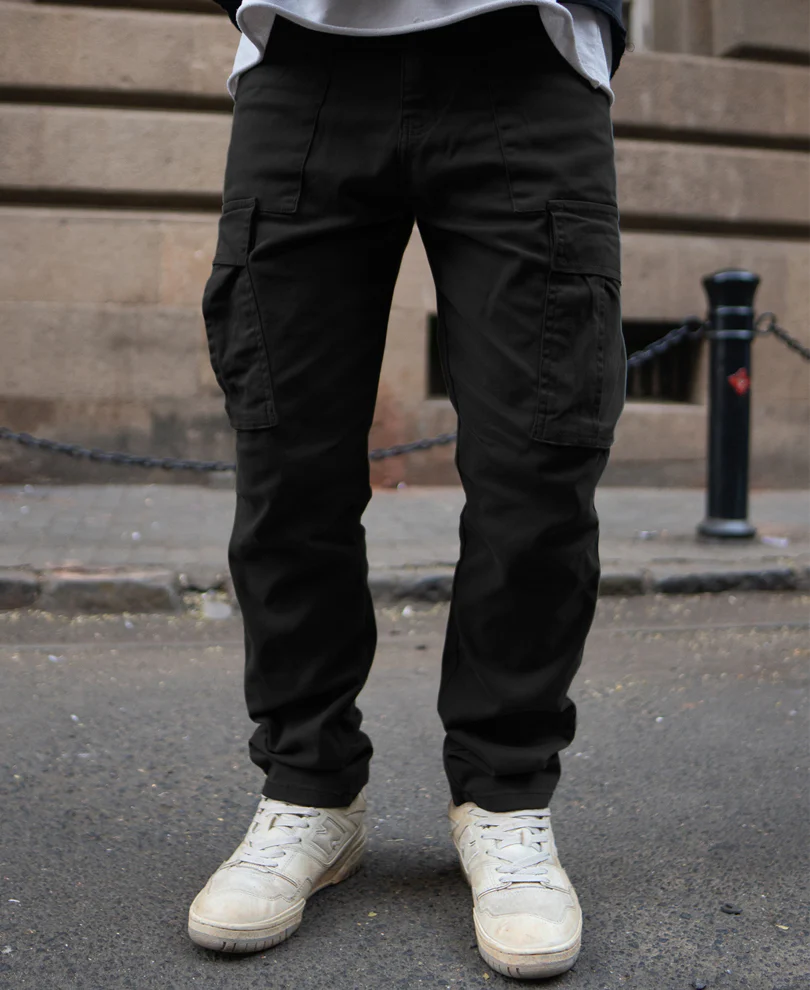 Black Regular Fit Cargo Pant With Multiple Pocket - Image 3