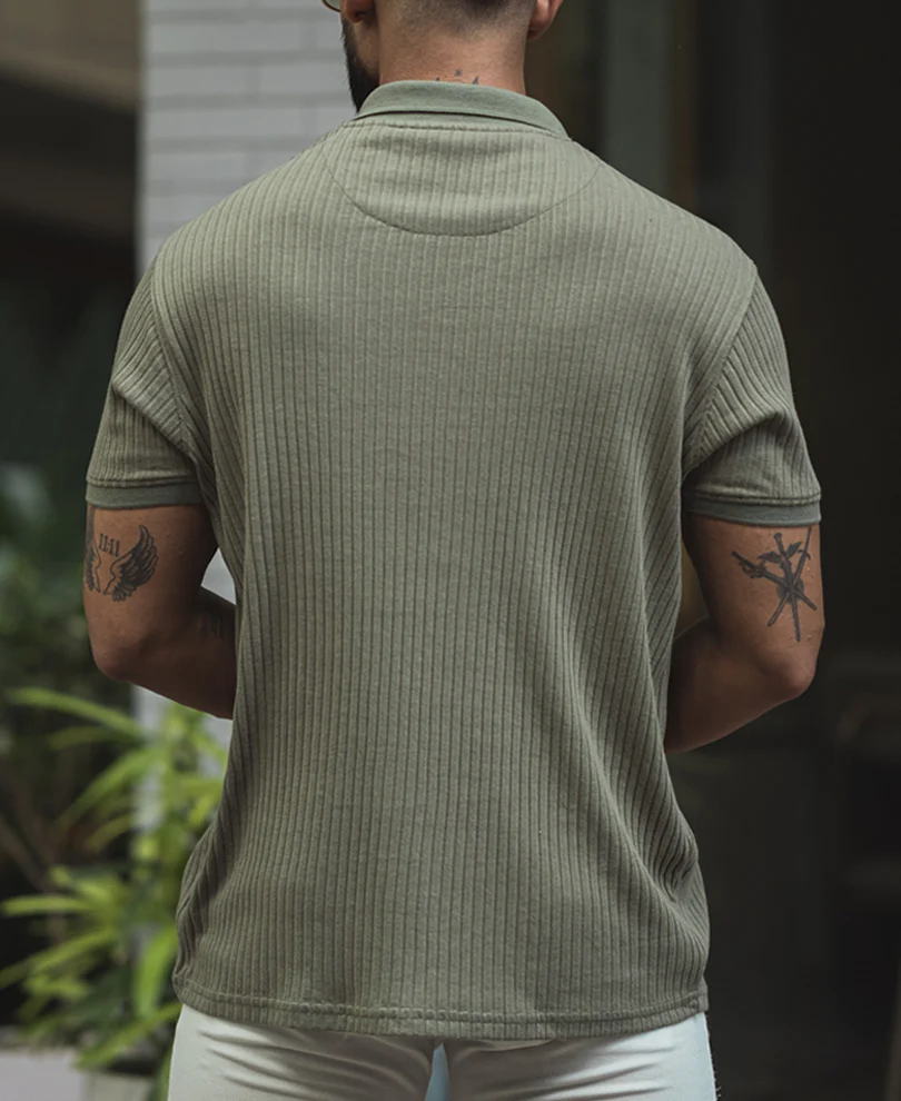 Green Solid Structured Regular Fit Half Sleeve T-Shirt - Image 3