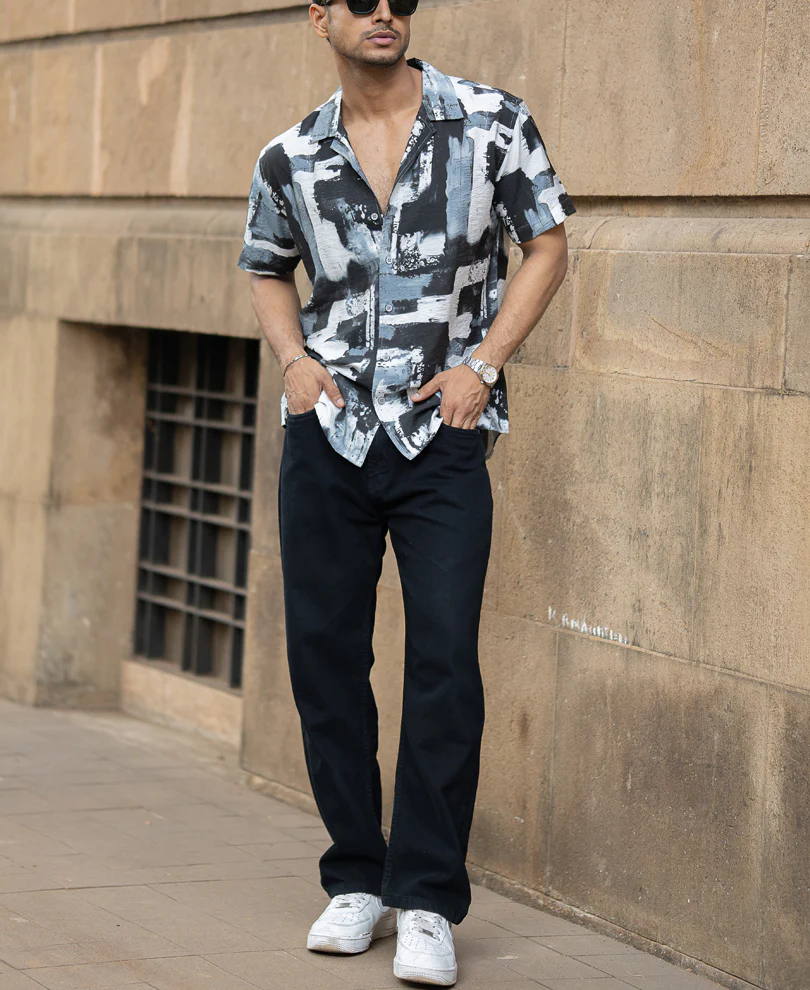 Grey Lightweight Printed Regular Fit Half Sleeves Shirt - Image 6