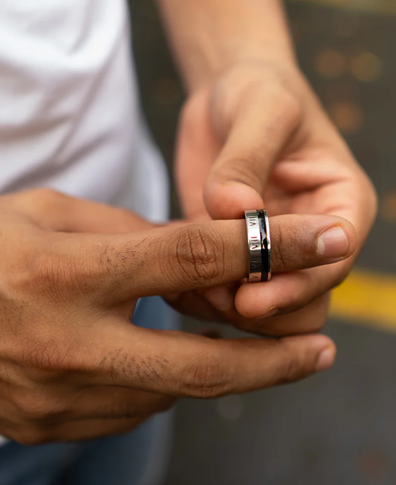 Sliver Roman Designâ Ring - Image 3